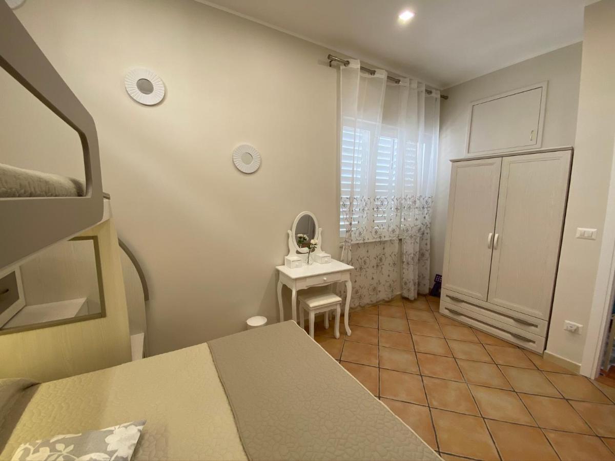 La Casa Di Vesta Villa Pompei Bagian luar foto