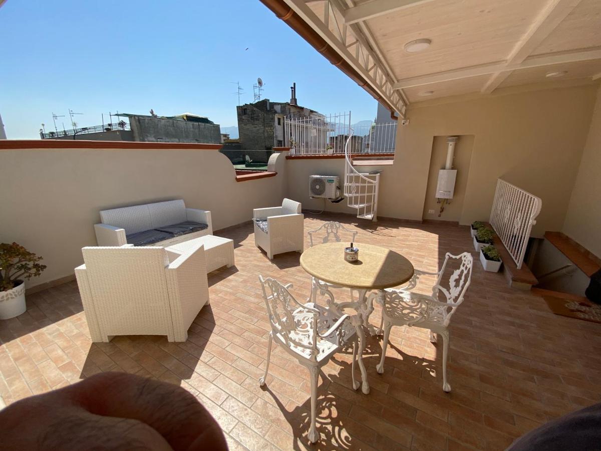 La Casa Di Vesta Villa Pompei Bagian luar foto